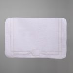 royal bath mat white