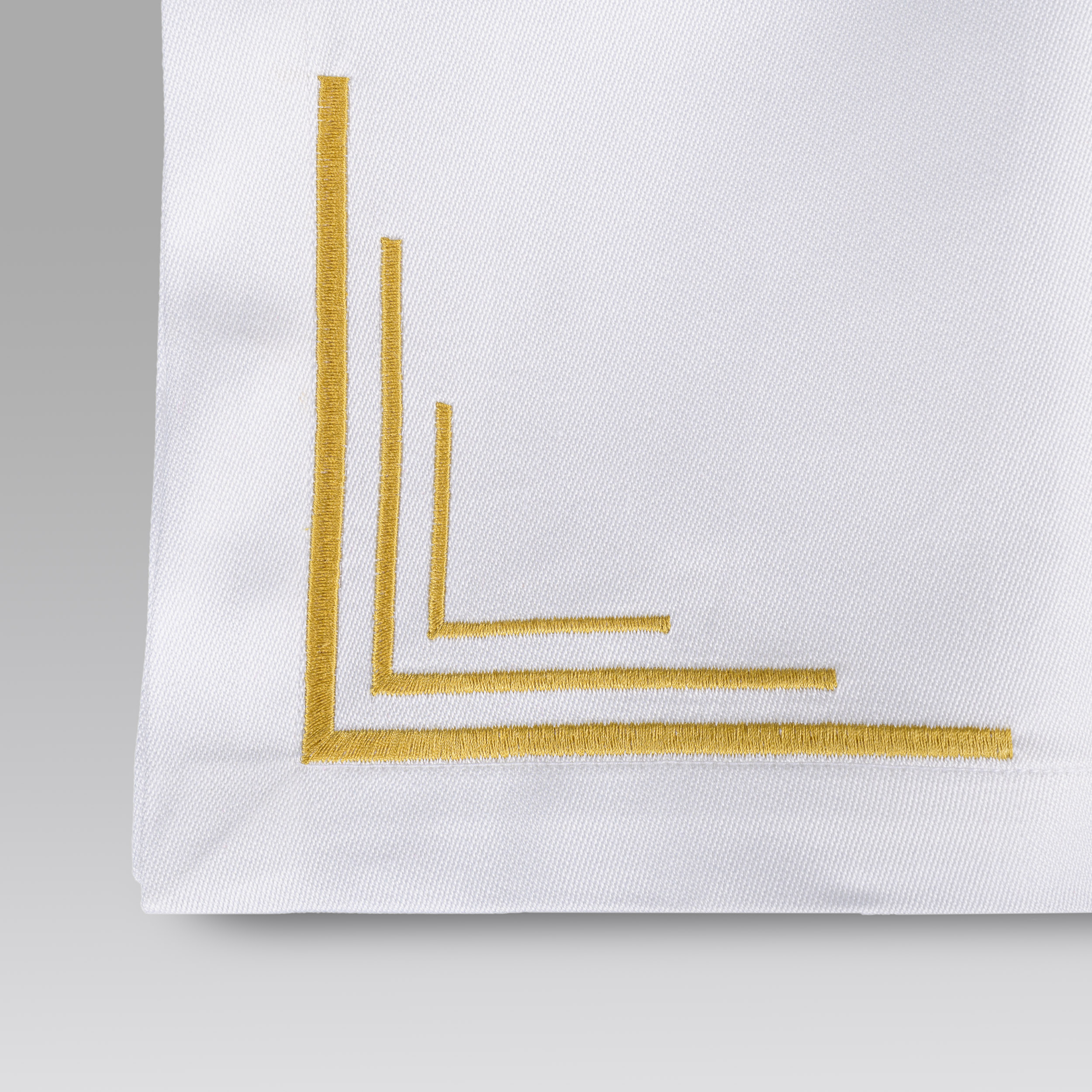 crystal gold napkin detail